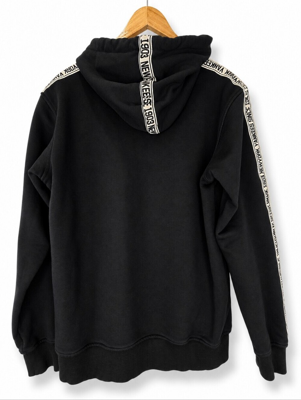 New York Yankees Major League Baseball Hoodie Size L - Picture 3 of 12